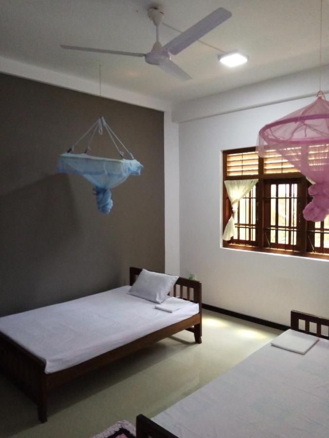 Hotel Sunny Side 89 à Galle Extérieur photo